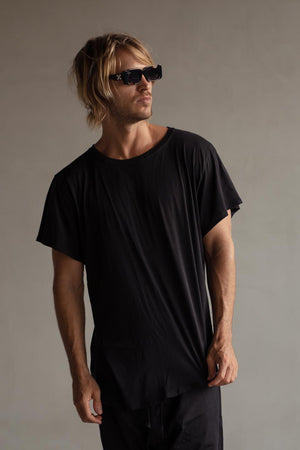 BLACK ULTRA LITE TWIST TEE