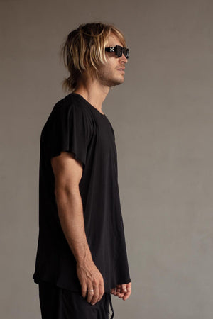 BLACK ULTRA LITE TWIST TEE