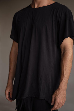 BLACK ULTRA LITE TWIST TEE