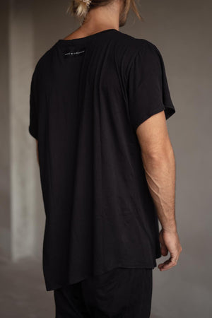 BLACK ULTRA LITE TWIST TEE