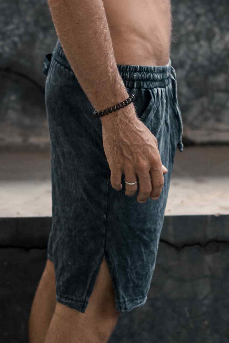 SPLIT SHORTS