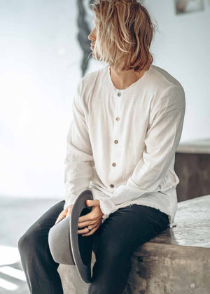 FRAYED COLLARLESS SHIRT (WHITE)